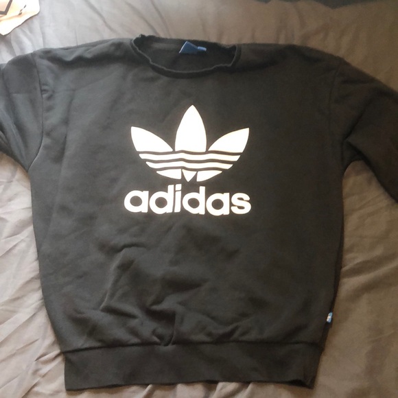 adidas Tops - FLASH SALE Adidas crewneck hoodie